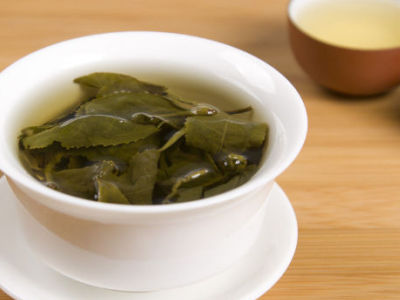 六大茶葉的功效，<a href=http://m.rongxm.com/chajiankang/ target=_blank class=infotextkey>喝茶的好處</a>和壞處