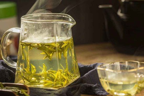 蜂蜜泡茶葉的副作用，蜂蜜泡茶葉有什么禁忌