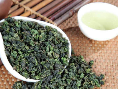 鐵觀音的泡法，水溫100°C最佳第一泡不能喝