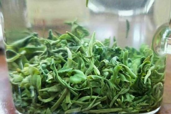 什么茶葉容易放香精，香精茶有什么危害？