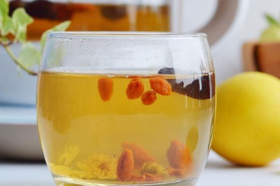 菊花茶的最佳搭配有哪幾樣，菊花茶和什么搭配喝效果好？