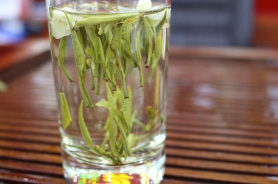 茉莉銀針屬于什么茶，茉莉銀針適合什么人喝？