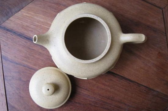 本山綠泥怎么分辨真假，真正的本山綠泥紫砂壺怎么鑒別？