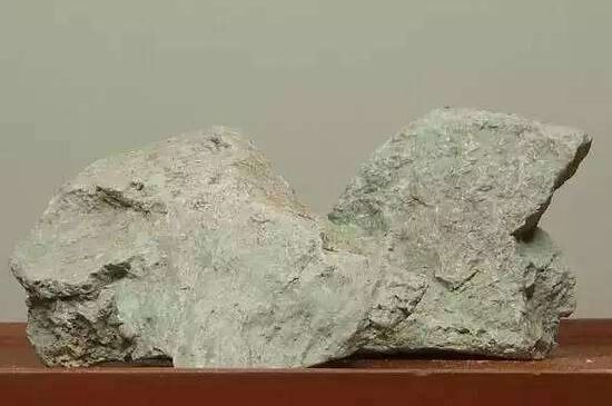 本山綠泥怎么分辨真假，真正的本山綠泥紫砂壺怎么鑒別？