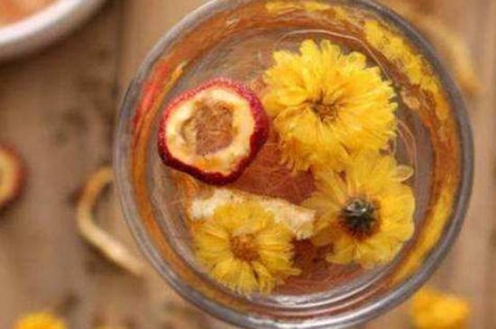 祛濕氣雙花茶，喝什么花茶祛濕氣排毒養(yǎng)顏