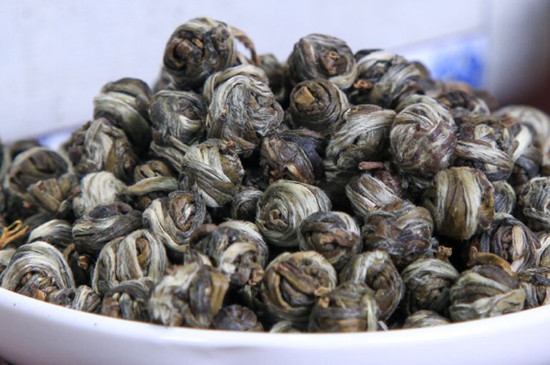 茉莉龍珠一次泡幾顆，茉莉龍珠一一杯放幾顆