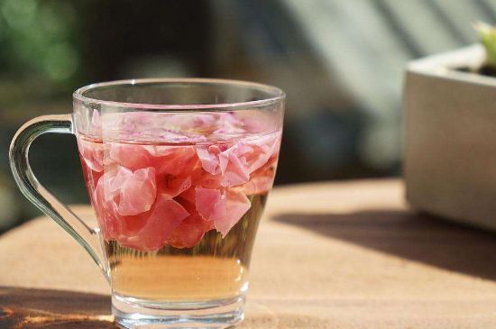 玫瑰花茶和什么搭配好，玫瑰花茶的搭配大全！