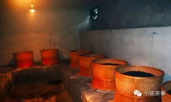 怎樣炭焙巖茶？揭秘武夷巖茶的炭焙技藝