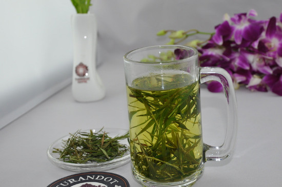 竹葉青茶泡不立起來怎么回事，竹葉青茶怎么泡立起來