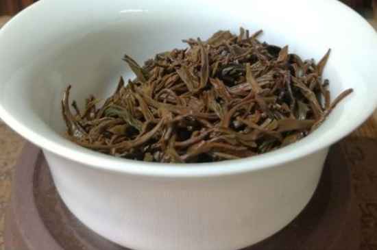 正山小種適合女人喝嗎，女人經(jīng)常喝正山小種茶好嗎