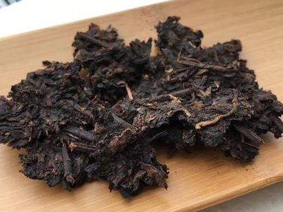 黑茶的功效與作用，長期喝黑茶有什么功效？