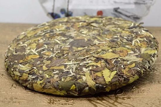 怎么撬老白茶茶餅不容易碎，福鼎白茶如何撬茶方法