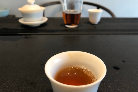 為什么喝巖茶會上火，巖茶喝多上火怎么辦？