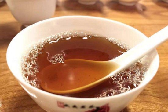 肉桂茶和大紅袍哪個貴，武夷山肉桂與大紅袍的價格比較