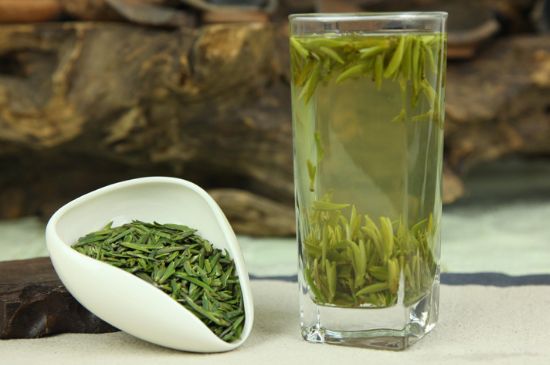 竹葉青和雀舌哪個(gè)貴，竹葉青茶貴嗎？