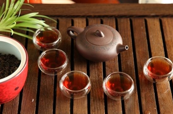 飯后多長時間喝六堡茶最好，六堡茶一天喝多少