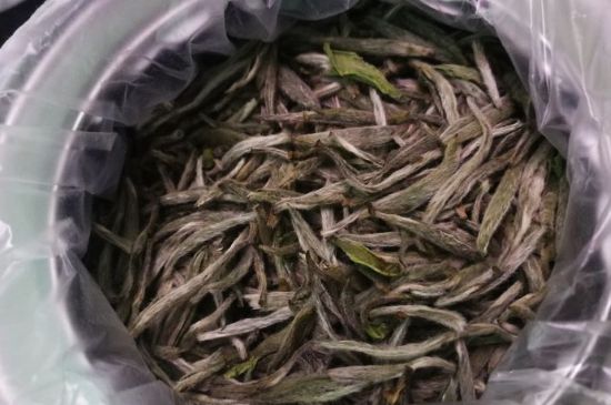 新白毫銀針和老白毫銀針的區(qū)別，新老白毫銀針的品質(zhì)特征