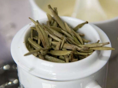 白茶煮好還是泡好喝，老白茶是泡還是煮？
