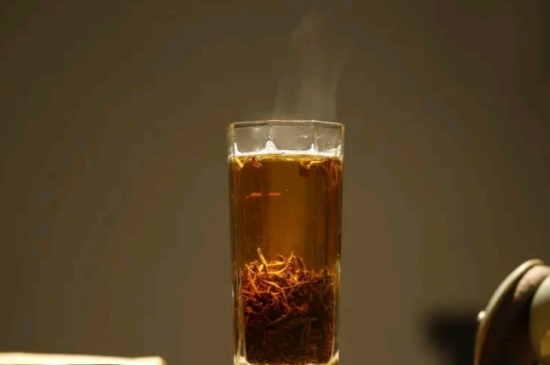 一天3杯紅茶抗癌，常飲紅茶對身體有好處！