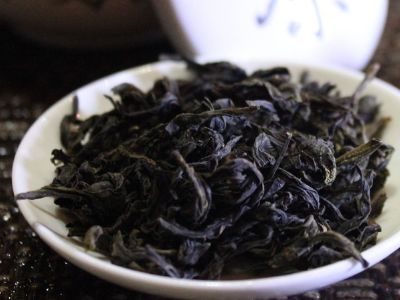 大紅袍好還是白茶好，福鼎白茶和大紅袍哪個(gè)貴？